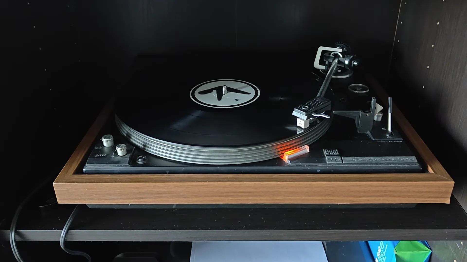 Dual CD-604 with (fake) wood trim, playing Selected Ambient Works 85-92 by Apex Twin